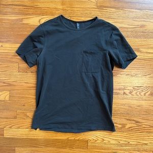 Lululemon Men’s Oxford Pocket T-Shirt - Gray (Medium)